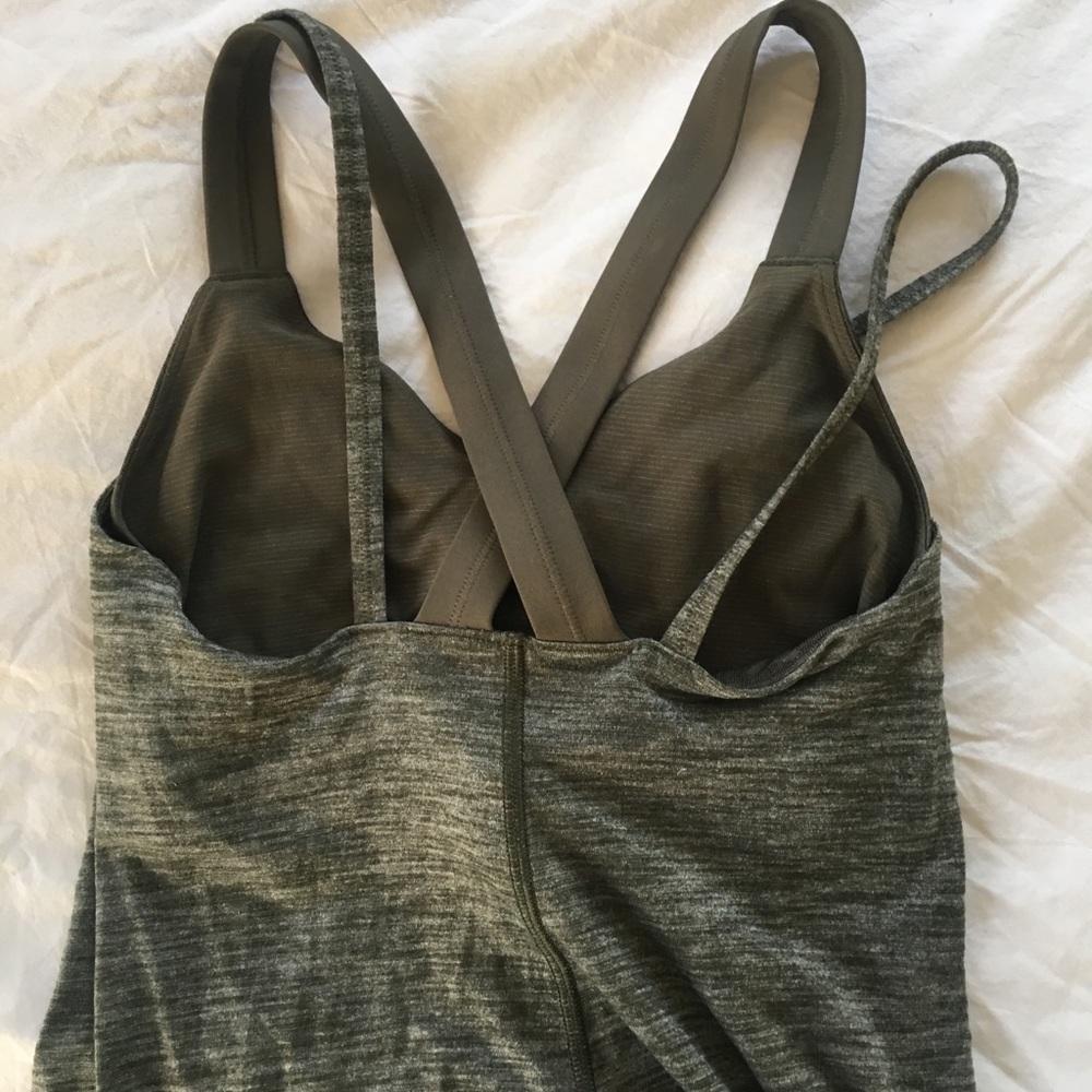 Iululemon tank top